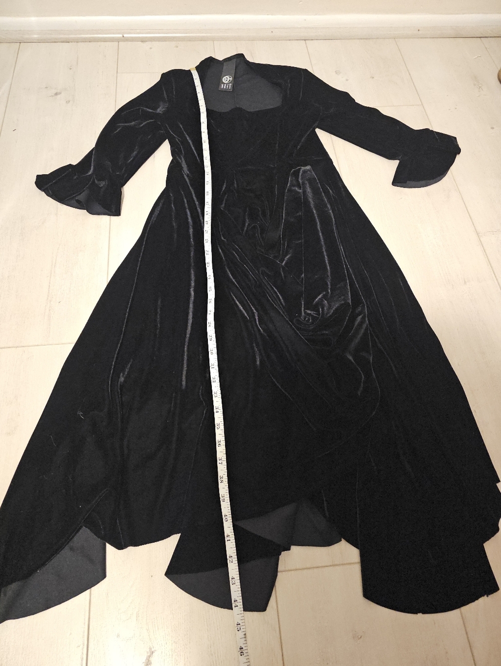 Nuit Clothing Atelier "Pastorale" Dress Black Velvet - Picture 11 of 16